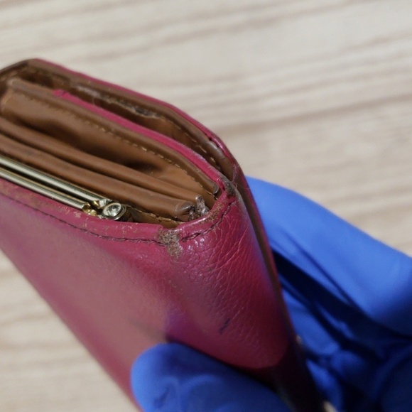 Samantha Thavasa Pink & Brown Leather Wallet - Buckle Accent – Designer Japan - Picture 9 of 16